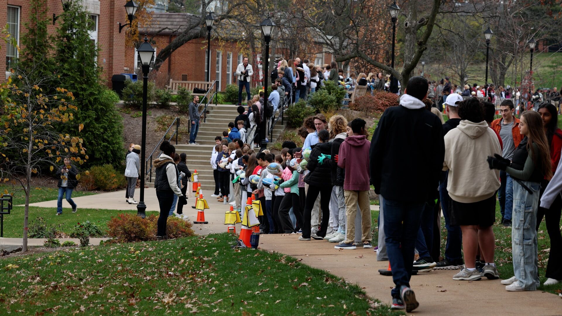 Opinion: Charity is not enough. Federal food programs need support.